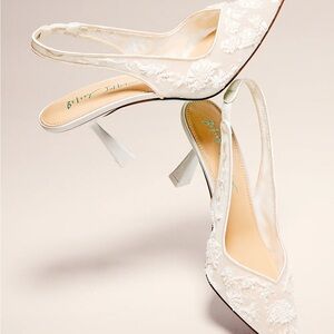 Betsey Johnson White Floral Slingback Heels